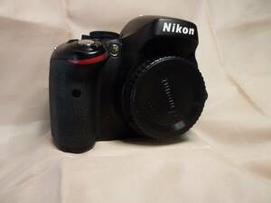 [ジャンク]　Nikon D5100 ボディのみ　液晶難あり　ショット数約２３千枚