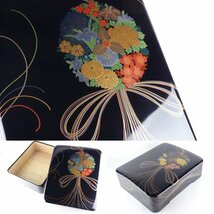 【扇屋】黒塗 久寿玉蒔絵 文箱 幅 約39.5cm×約32cm 高さ 約12.5cm 木製 文庫 手箱 手文庫 硯箱 書道具 茶道具 漆器 漆芸 蒔絵箱_画像1