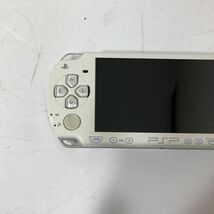 【送料無料】SONY PSP 本体 PSP-2000 ホワイト PlayStation Portable ジャンク AAL0313小5113/0418_画像2