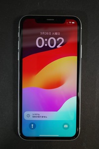 美品 iPhone XR 64GB SIMフリー MT032J/A ホワイト 中古