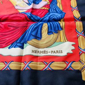 〇館L3 HERMES エルメス スカーフ カレ90 LIBERTE EGALITE FRATERNITE REPUBL フランス革命を記念して シルク100% ブラック×レッド系の画像8