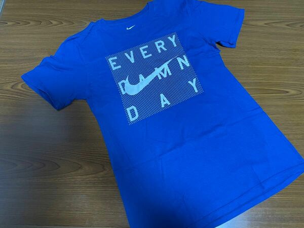 最終お値下げ＊NIKE☆Sサイズ 半袖Tシャツ BLUE＊used