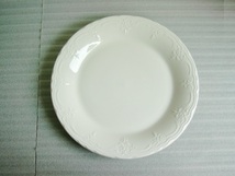 重量感のあるディナープレート 2枚セット 立体 模様 昭和レトロ 洋食器 (お皿/大皿/プラター/平皿/アンダープレート/食器/シンプル/白)_画像5