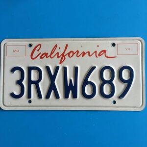 け92 CALIFORNIA ナンバープレート 3RXW689
