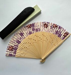 東京浅草高久　涼風扇子　竹/シルク　薄紫花　兎透かし入　袋・箱入り　新品　未使用 扇子 和装小物 花柄