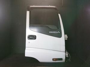 いすゞ大型車 PKG-CYL77V8 フロント右ドア・右前ドア・右ドア ギガ GIGA　ギガ 023851