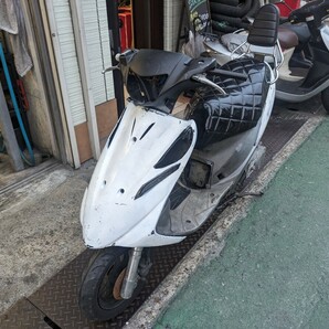 アドレスV125G CF46A  鍵付き 現状販売 実働エンジン レストアベース 書類あり 車体 東大阪 スズキ スクーター ジャンク の画像2