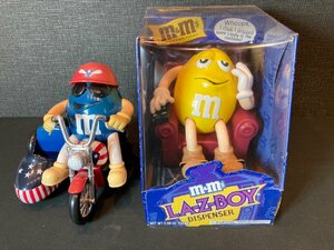 エムアンドエムズ　チョコレート　レイジーボーイ　置物イエロー ブルー２点セット　m&m's LA-Z-BOY　インテリア