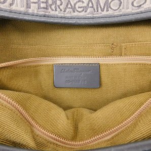 1円 ■ 極美品 フェラガモ ショルダーバッグ グレー系 キャンバス GD-21A345 Salvatore Ferragamo ■E.Brio.oR-14の画像8