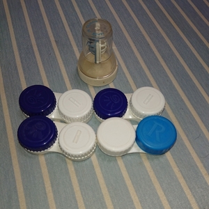  contact lens case set (5 case )