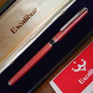 文具店在庫品☆ぺんてる【Excalibur (エクキャリバー)】ローリングライター (ケース入)☆