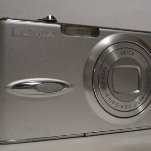 デジカメ Panasonic LUMIX DMC-FX01 シルキーシルバー (6.0メガ) 4029の画像3