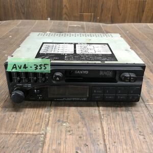 AV4-355 激安 カーステレオ SANYO FT-7825 0891103744 カセット FM/AM テープデッキ 通電未確認 ジャンク