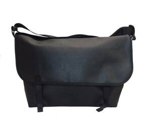 美品 RAMIDUS ラミダス メッセンジャーバッグ ショルダーバッグ 鞄 PVC ビニール系 ブラック 黒