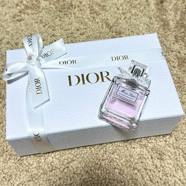【未使用】Dior ブルーミングブーケ 30ml