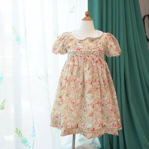 女の子 新品 スモッキング ワンピース いちご柄 高級感 ドレス 発表会 結婚式 ワンピース 花柄 子供服 手作り の画像6