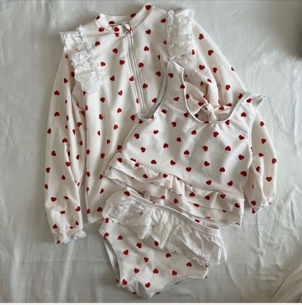 ☆SALE☆ハート柄水着セット 150cm