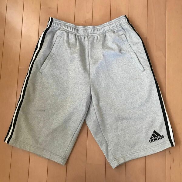 adidas 短パン M