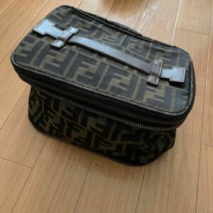 FENDI フェンディ★ズッカ柄折りたたみバニティバッグ