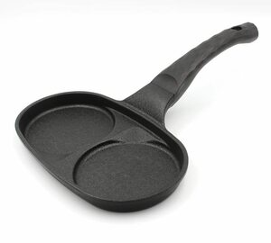 KAZARIKO 目玉焼き フライパン 卵 焼き器 IH対応 仕切り付き 分割 2つ穴 丸型 お弁当用 (BLACK)