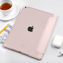 Maledan iPad 9世代 ケース 2021 第8/第7世代 カバー 2020/2019対応 クリア 透明 アクリル ペンホルダー付き スタン_画像3