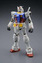 BANDAI SPIRITS(バンダイ スピリッツ) MG 機動戦士ガンダム RX-78-2 ガンダムVer.3.0 1/100スケール 色分け済み_画像2