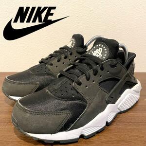 WMNS AIR HUARACHE RUN "BLACK WHITE" 634835-006 （ブラック/ブラック/ホワイト）