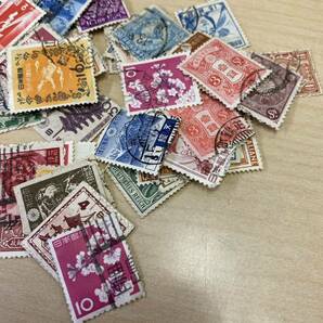 【TF0420】 日本 海外 使用済 切手 まとめ 消印あり 中華民国 アメリカ 古切手 汚れあり 破れあり コレクションの画像2