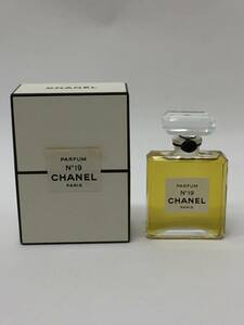 新品未使用！CHANEL シャネル No19 19番 PARFUM パルファム 香水 フレグランス 28ml