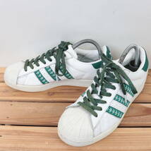 z1898 アディダス スーパースター US8 26.0cm/白 ホワイト 緑 グリーン ロゴ柄 adidas SUPERSTAR メンズ スニーカー 中古_画像1