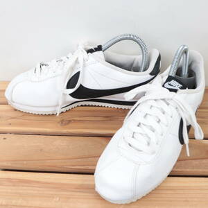 z1496 ナイキ クラシック コルテッツレザー US8 25.0cm/白 ホワイト 黒 ブラック NIKE CLASSIC CORTEZ LEATHER レディース スニーカー 中古