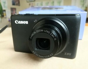 Canon デジタルカメラ Powershot S95 1000万画素高感度CCD 光学3.8倍ズーム 広角28mm 3.0型液晶 F2.0 s90 s100