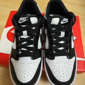 NIKE ダンクLOW GS ホワイト　ブラック　パンダ23.5cm