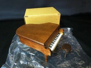  three .... san. old clock wooden piano type music box [i]