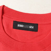 美品 WIND AND SEA ウィンダンシー Tシャツ サイズ:M 20AW mid90s フォトプリント クルーネック 半袖Tシャツ レッド コラボ カットソー_画像3