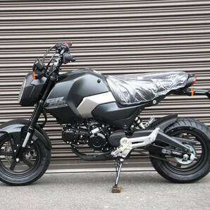 GROM JC92型 マットガンパウダーブラックメタリック 2024年モデルの画像4