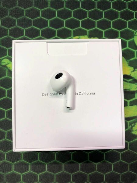 Apple AirPods 第3世代　右側　右耳　右