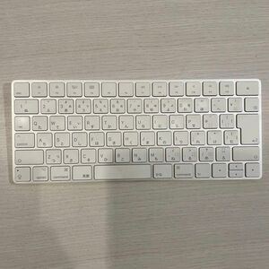 Apple マジックキーボード 日本語　A1644【ケーブルなし】