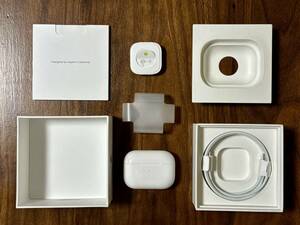 美品 Apple Airpods Pro 第1世代 第一世代 A2190 A2083 A2084 正規品 MWP22J