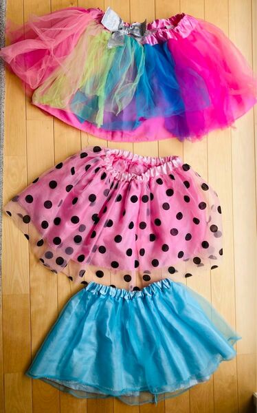 女の子 プリンセス ダンス衣装 スカート ミニスカート キッズ　フリフリ かわいい ピンク 水色 トイザらス コスプレ