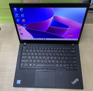 ThinkPad P43s Intel Core i7-8665U メモリ48GB (M2.SSD)512GB