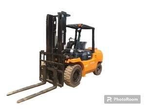 Toyotaforklift　ディーゼル　オートマ　5tonne　used