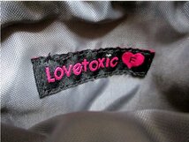 LOVETOXIC/ラブトキシック◇ミニショルダーバッグ　ポシェット　モコモコ素材　ハート型カラビナ付　斜め掛け　H20.5cm_画像7