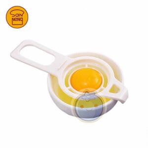 新品（送料無料）三能ジャパン　プラスチック　エッグセパレーター　SN4625 卵分離器　卵分け　卵黄身分け器 黄身分離器 卵黄身分け