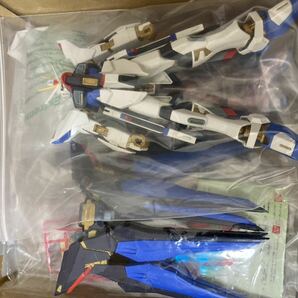 【ジャンク】MG 1/100 ストライクフリーダムガンダム 他３体セット 素組品 現状品 パーツ取り デカール未使用 組立済 ガンプラの画像10