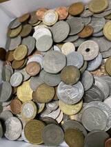 #10884-K 外国コイン 硬貨 古銭 まとめて 大量 外国銭 無選別 銅貨 硬貨 総重量約1.5g_画像2