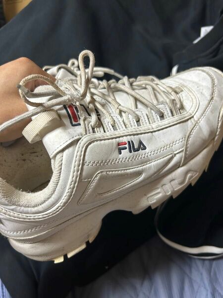 FILA スニーカー