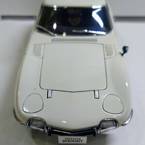 Y-41652N TOYOTA 2000GT COUPE オートアート トヨタ 1/18 ミレニアム 一部欠けあり 現状品 箱あり ジャンクの画像5