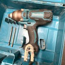 C-04081SI MAKITA マキタ モデル TD0220 インパクトドライバ 電動ドライバー コード式 100V~5.3A 50-60Hz 500W 電動工具 通電動作確認済み_画像2