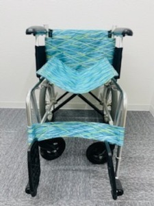 C-68560M　訳あり処分価格【中古】日進医療器 NAH-L7 介助式車椅子　ハートウェル　ブルー40ｃｍ幅